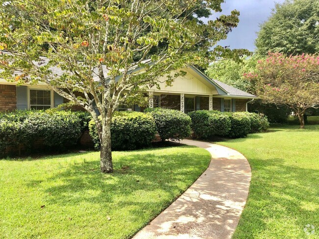 Building Photo - Stepless ranch home in Mableton