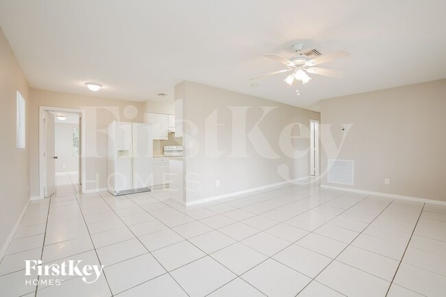 Photo - 22 Willow St