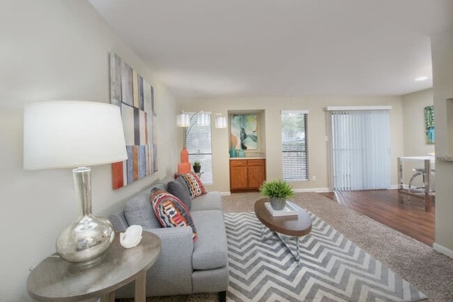 Building Photo - 744 W William Cannon Dr Unit 1099