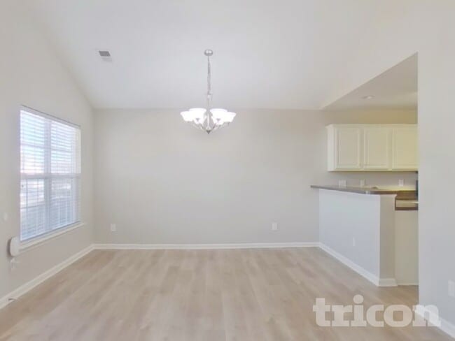 Photo - 144 Phoenix Ln