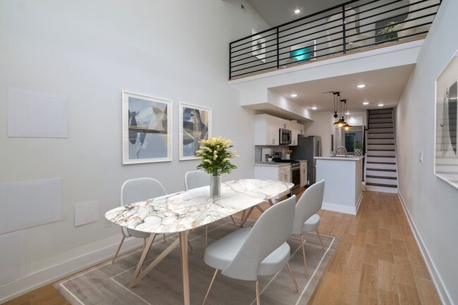 Building Photo - Two Bed Brewerytown Home