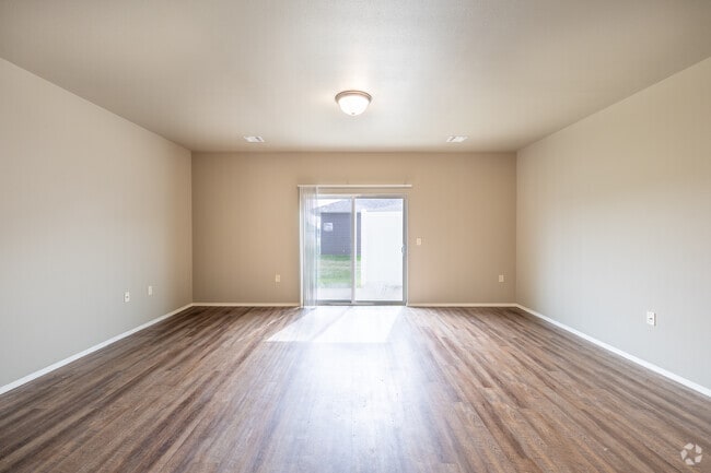 2BR, 2 1/2BA - Living Area