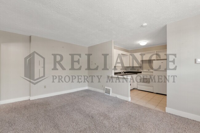 Photo - 1019 W Franklin Ave