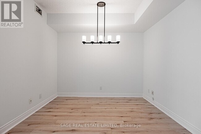 Photo - 319 Merton St Unit 1205