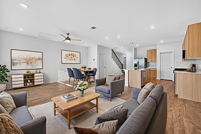 Building Photo - 3518 Blue Mockingbird St