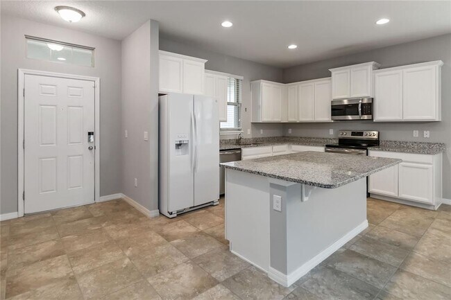 Photo - 16242 Outlook Shore Alley