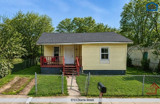 Building Photo - 3713 Dorris St