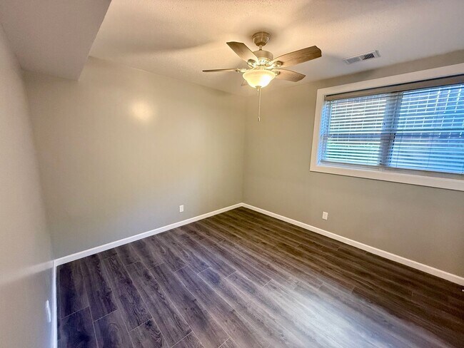 Photo - Pre Leasing 26-27 School Term! Newly Renovated 1 Bed / 1 Bath in Central MHK!