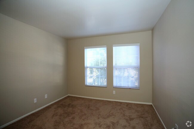 2 BR, 2 BA - Serena