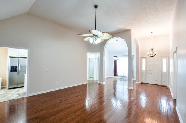 Photo - Pet Friendly Near i24!