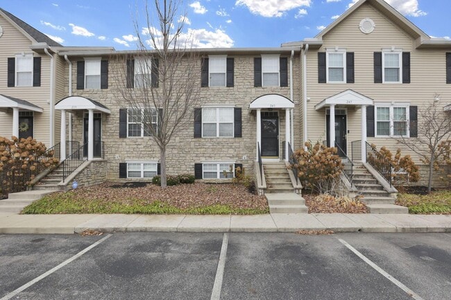 Photo - 243 Oxford Oak Dr