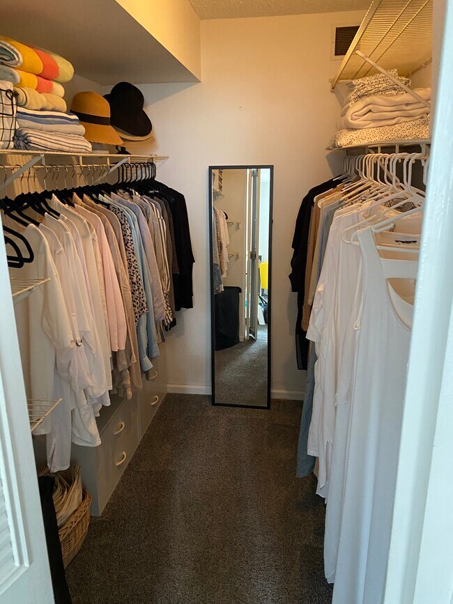 Photo - 2004 S Federal Hwy Unidad D102