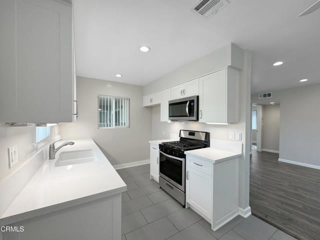 Photo - 605 N Los Robles Ave Unit 8