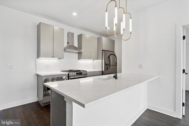 Photo - 2636 E York St Unidad 306