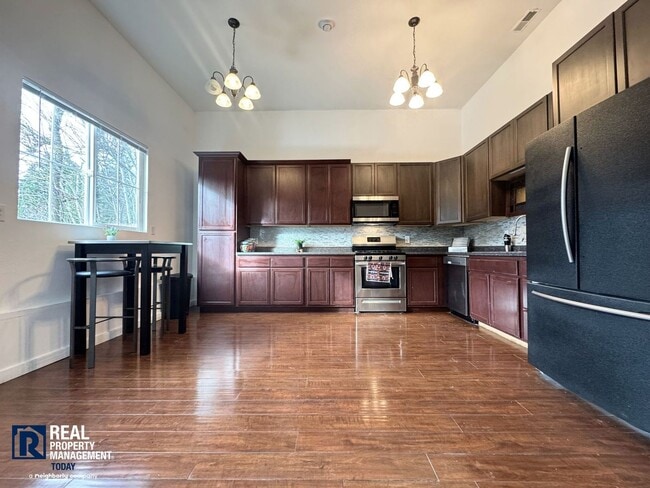 Photo - Mills - 2817 (Advertising Only) Unidad 2