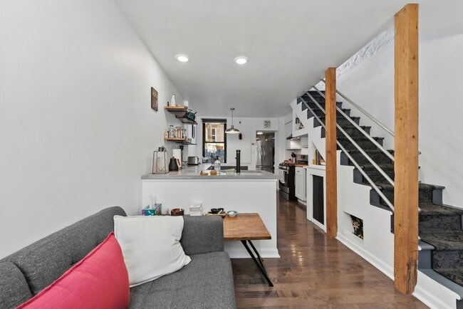 Photo - 2209 Duker Ct