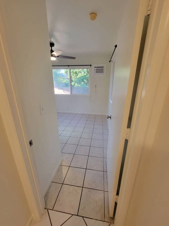 Photo - 310 Humupea St