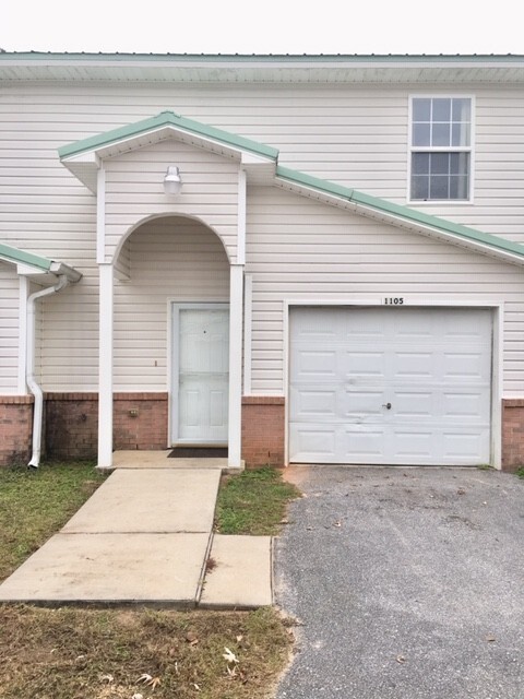 Cute 2 Bedroom 2.5 Bath 1 Car Garage Prope... - Cute 2 Bedroom 2.5 Bath 1 Car Garage Prope... Rental