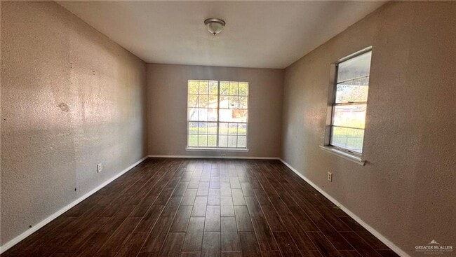 Photo - 10 Tulipan Dr