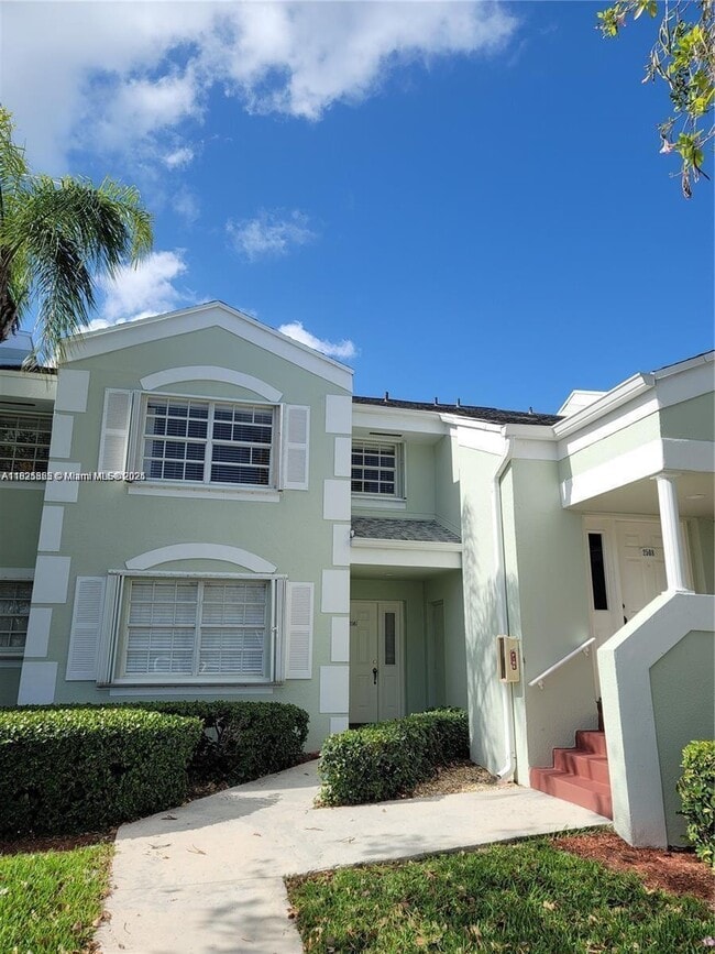 Building Photo - 2508 SE 20th Pl Unit 204-A Rental