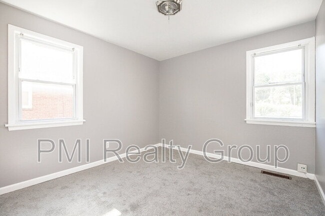 Photo - 1520 Coventry Rd Unit 2