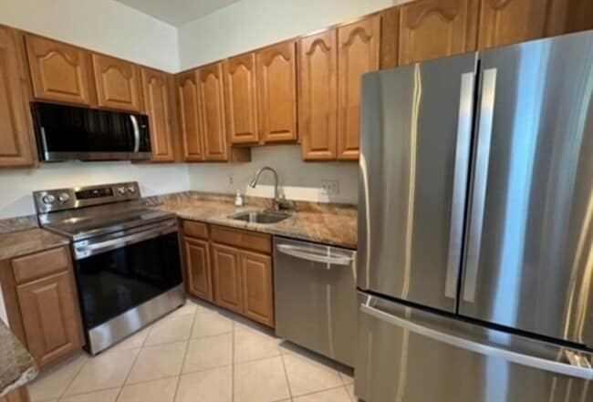 Photo - 600 Washington St Unit 5