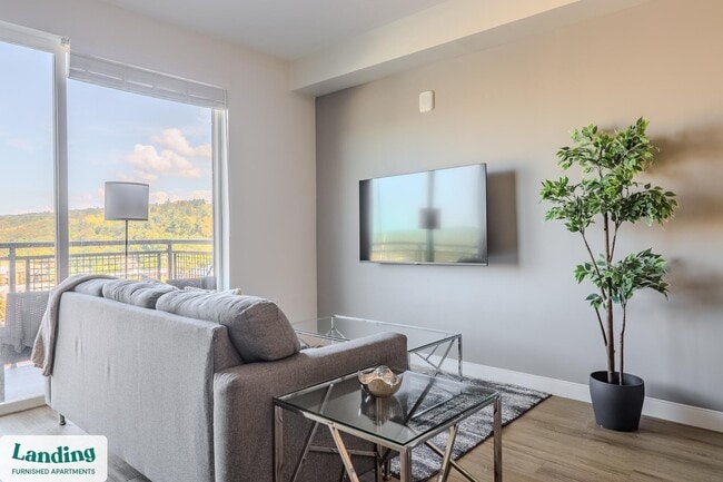 Photo - 210 E Green St Unit 805