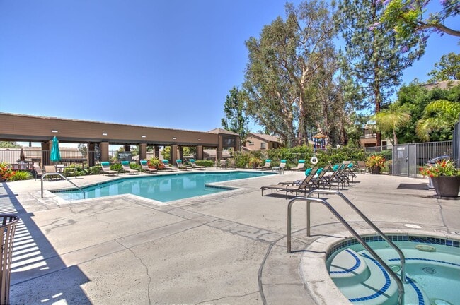 Photo - Waterstone Alta Loma Apartments