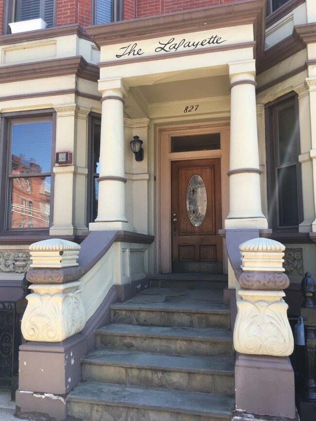 Building Photo - 827 Washington St Unit 4B