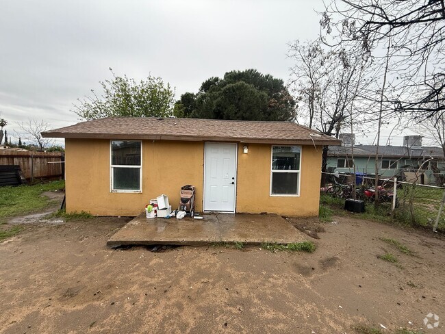 Building Photo - Cozy Home Newly Remodeled!