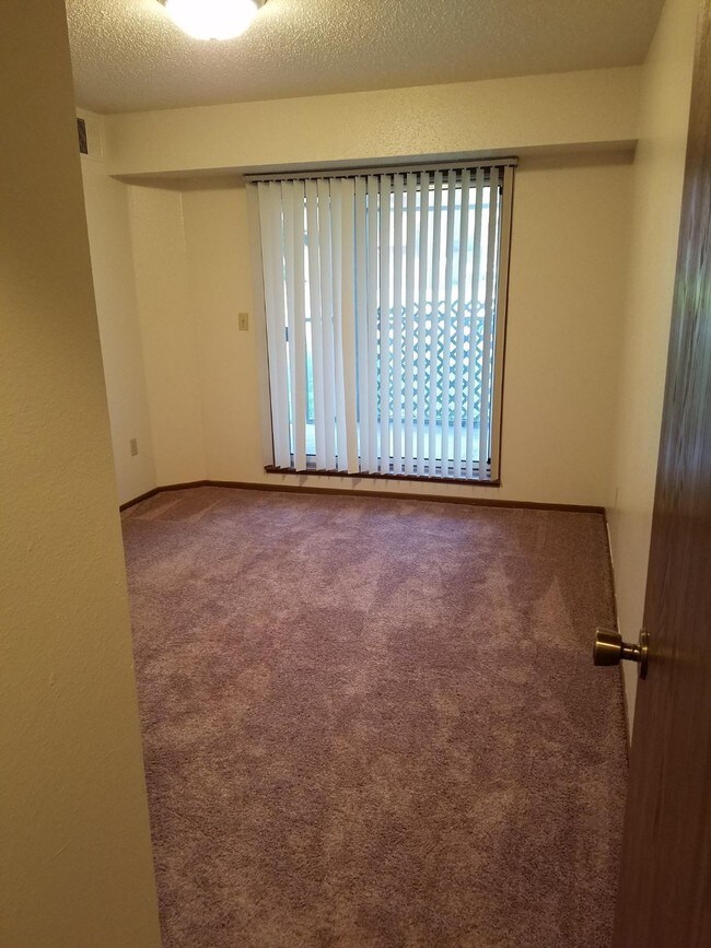 Photo - Camarae Arms