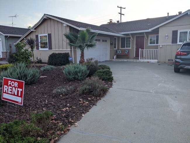 Photo - 3437 Gavota Ave