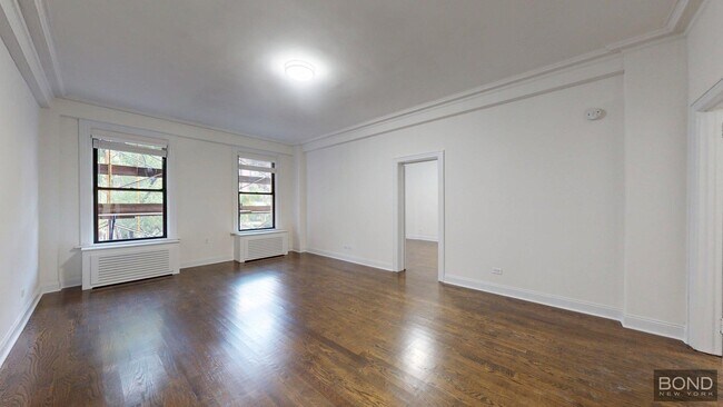 Building Photo - 166 W 72nd St Unit 2B Rental