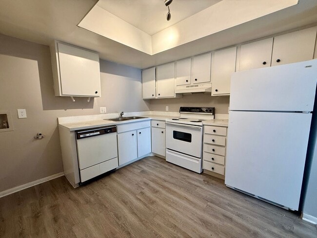 Photo - Central Park at East Bay