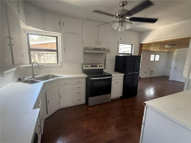 Photo - 822 E Warren Ave