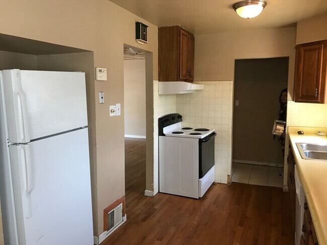 Photo - Charming 3-Bedroom Home in Aurora, CO – Your Perfect Retreat Awaits!