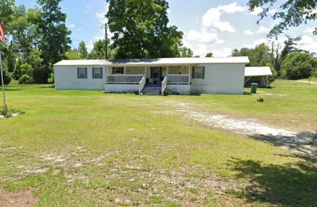 Building Photo - Sweet 3/2 mobile home