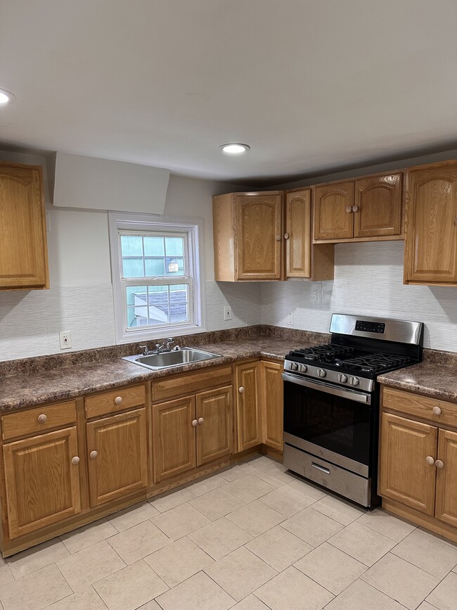 Photo - 36 Chester Ave Unidad A