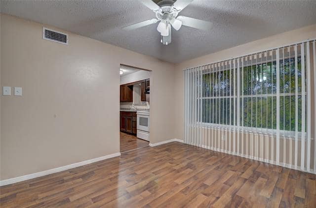 Photo - 3319 Crites St Unit 203