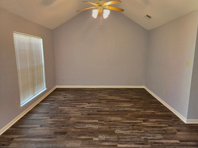 Photo - Available now MOVE IN SPECIAL HALF OFF FIR...