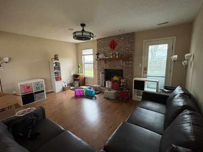 Photo - 4631 Elijah St