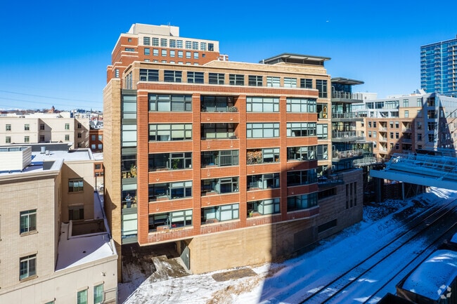 Photo - 2100 W 16th St