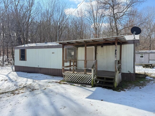 Building Photo - 725 Barren Hollow Rd