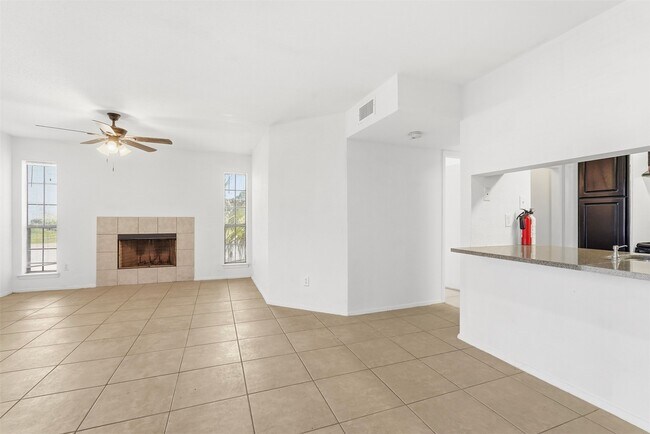 Photo - 10501 South Dr Unidad 288