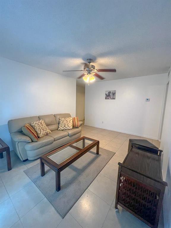 Photo - 5234 NE 6th Ave Unit B25