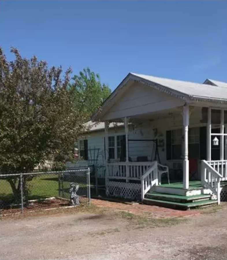 5 Bedroom Home Near Down Town Tulsa - 5 Bedroom Home Near Down Town Tulsa