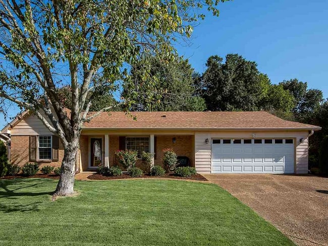 Building Photo - 410 Laura Ann Dr