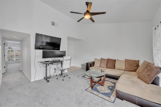 Photo - 4806 Normandy Pl Unidad E-203