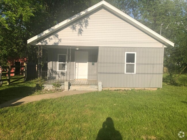 Building Photo - Cute 3 bedroom house in quiet neighborhood!