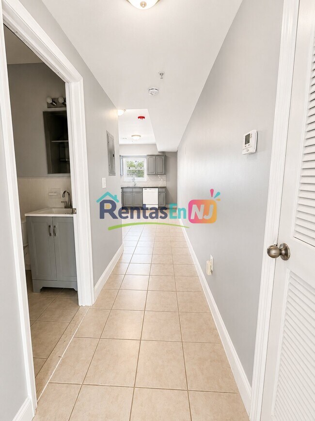 Photo - 180 Ferry St Unit 3B